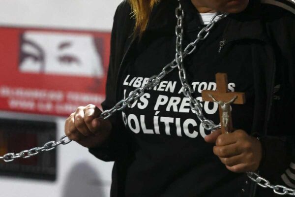 Corina Machado abre la puerta a reunión con Delcy Rodríguez para definir un