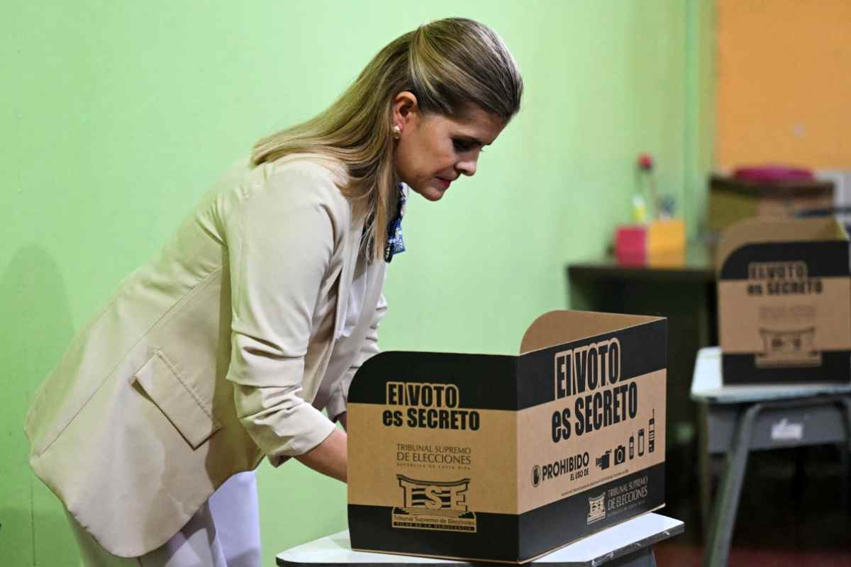 Candidata a la presidencia, Laura Fernández
