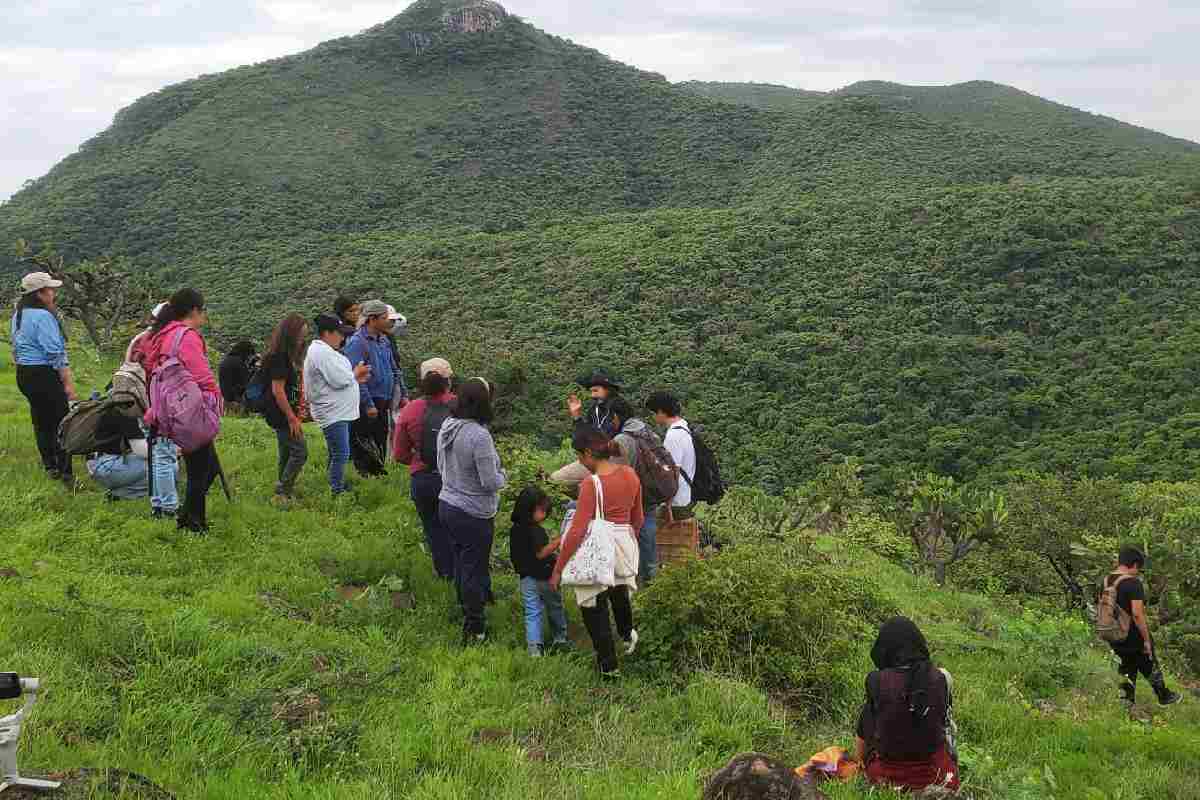 Proteger la tierra como las ancestras: defensoras en Morelos luchan por la cancelación de mina que contaminaría su comunidad