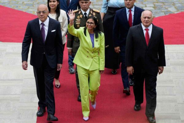 Venezuela: Delcy Rodríguez propone profundizar el extractivismo y no da señales de una política de protección ambiental