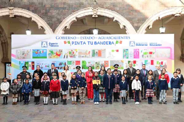 dia-de-la-bandera-aguascalientes-premian-ninos-pinta-tu-bandera