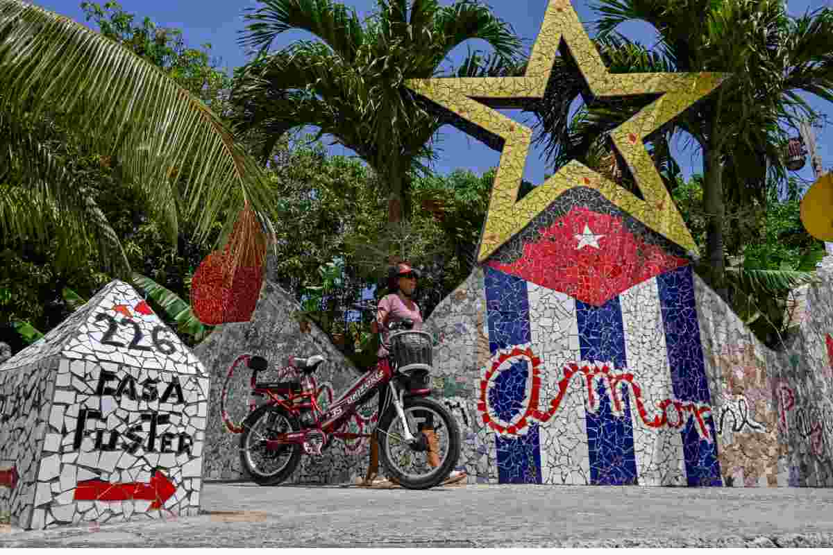 Médicos, turismo, tabaco: los ingresos en divisas de Cuba en la mira de EU