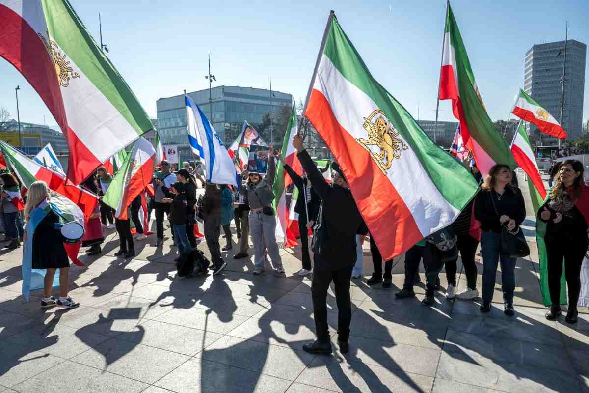eu-salida-personal-no-esencial-israel-escalada-militar-iran-guerra