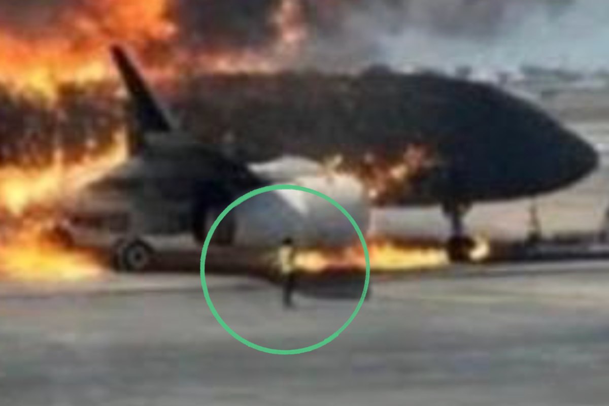 Es falso que se incendió un avión en el aeropuerto de Guadalajara, la imagen que se comparte en redes sociales está hecha con inteligencia artificial.