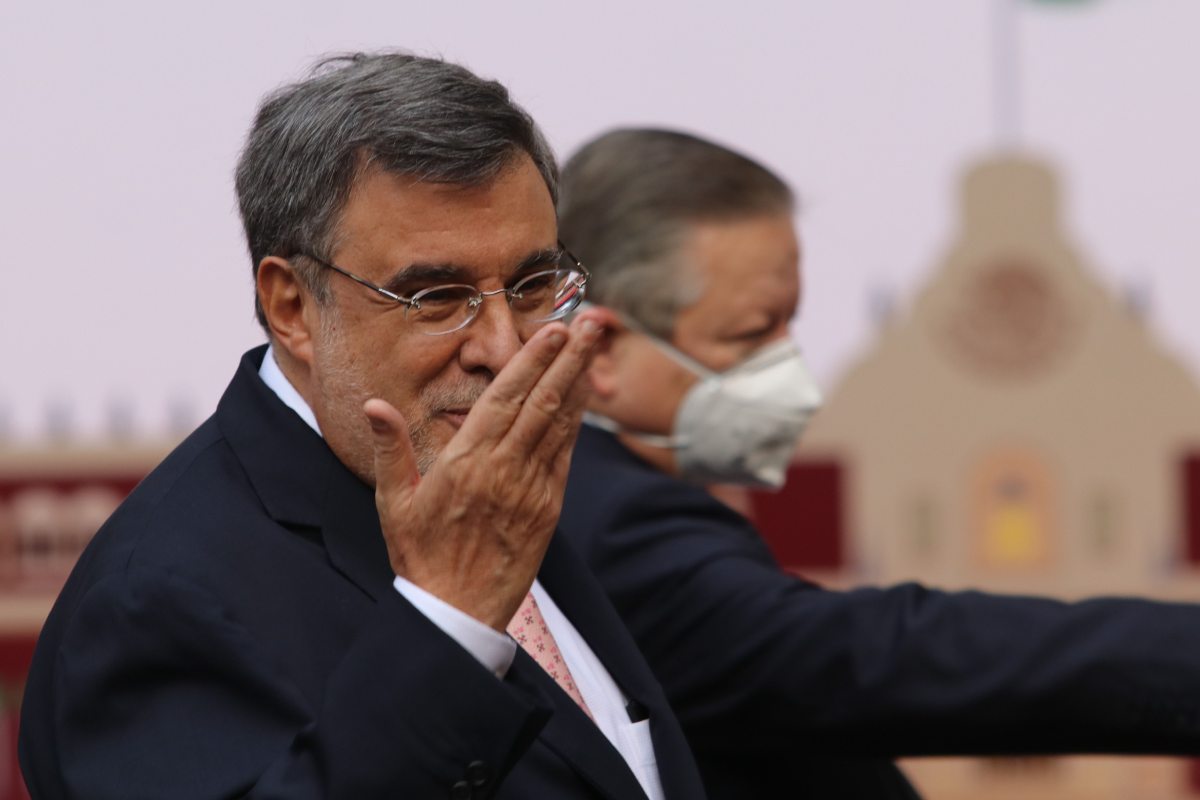 Scherer Ibarra presenta su libro: Una rendición de cuentas sobre el 