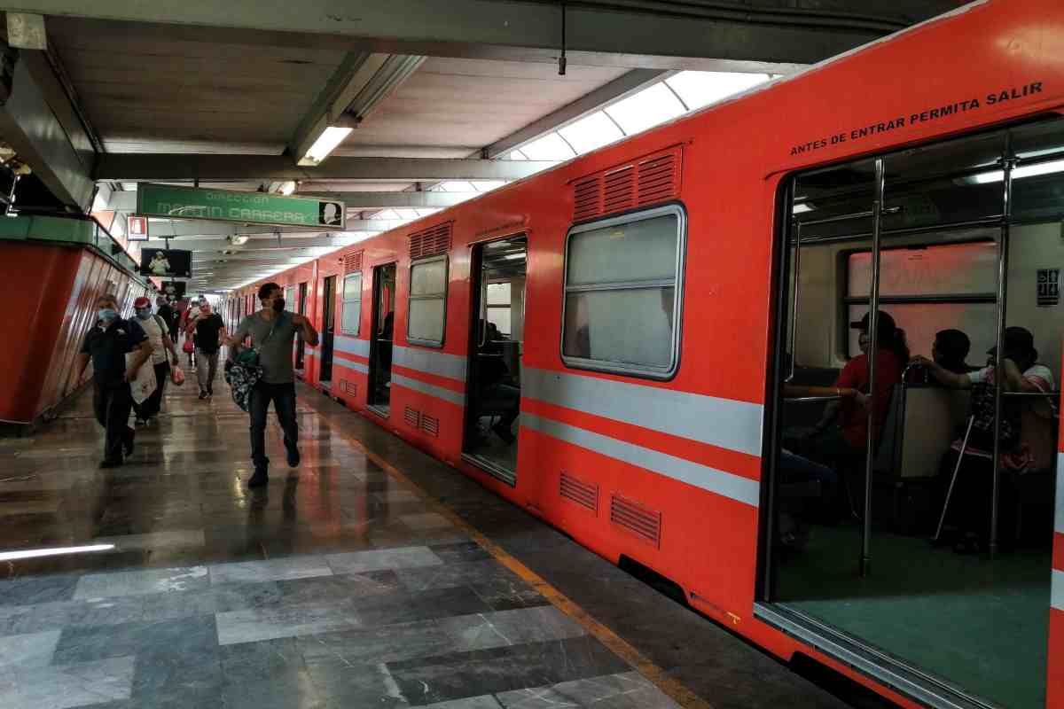 marcha trabajadores metro exigencias