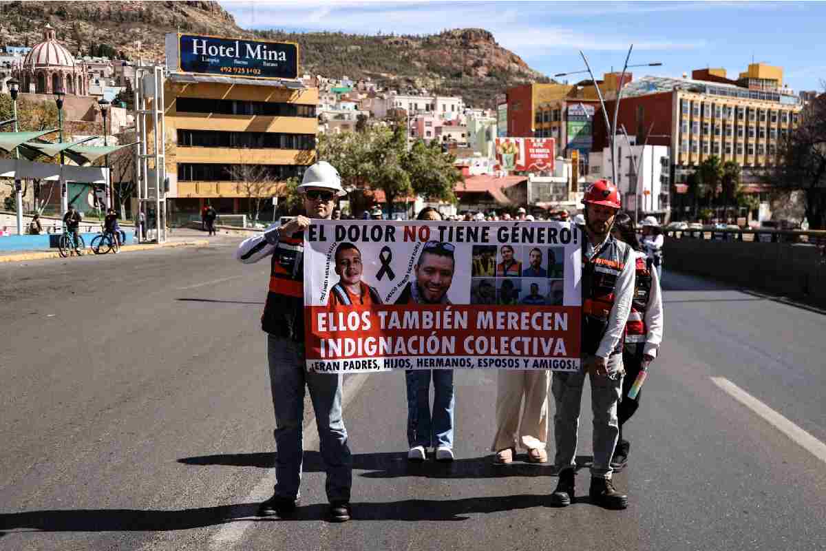 “Nos faltan 10”: mineros marchan en todo el país para exigir justicia por sus compañeros desaparecidos en Concordia, Sinaloa