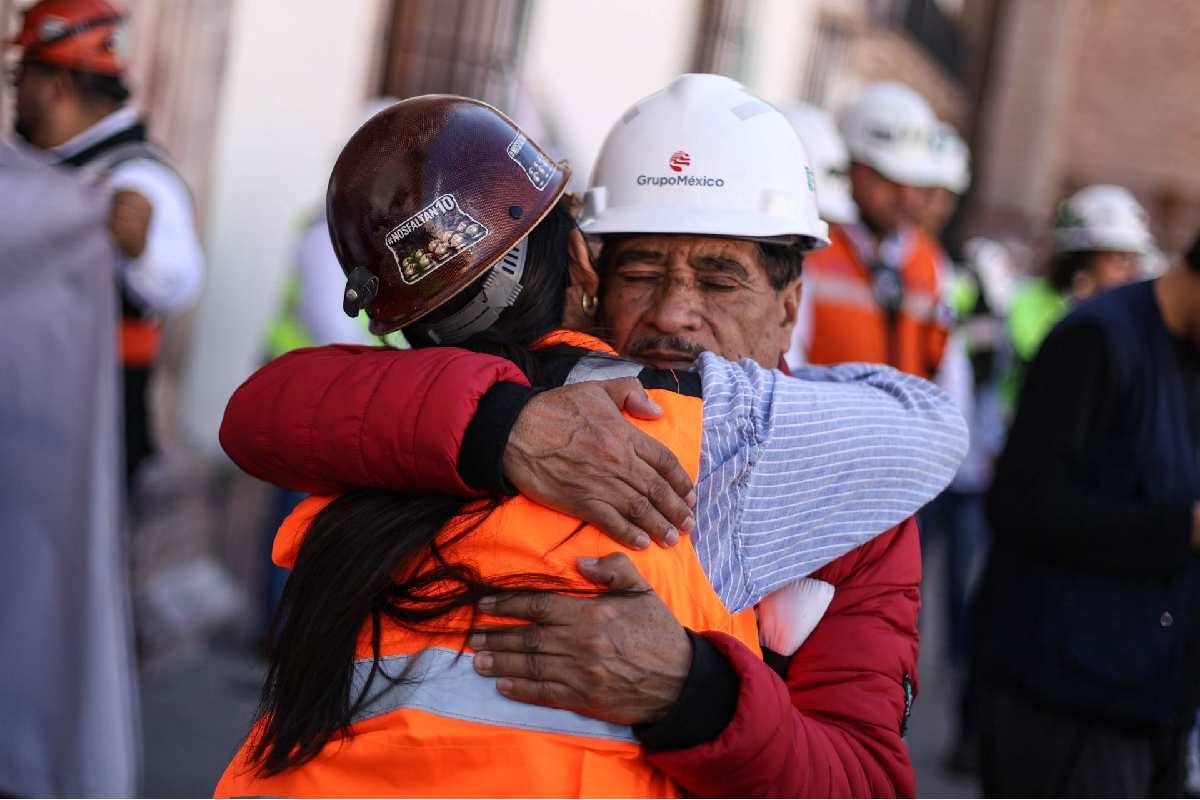 “Nos faltan 10”: mineros marchan en todo el país para exigir justicia por sus compañeros desaparecidos en Concordia, Sinaloa