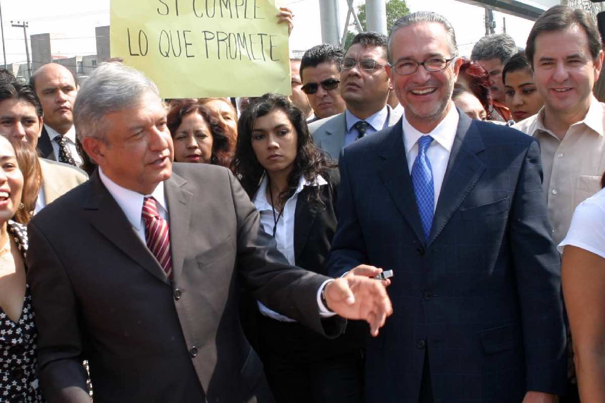 salinas-pliego-lopez-obrador-sat-impuestos-7