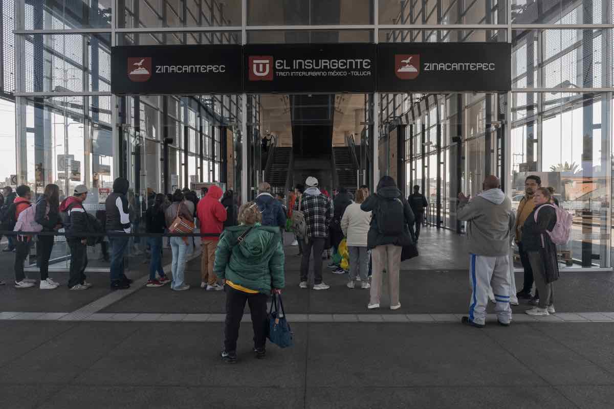 tren-insurgente-maquinas-recarga-retrasos-animal-político