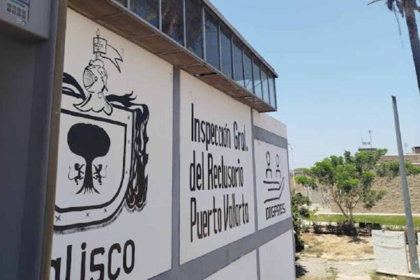 Destituyen al director del penal de Ixtapa en Puerto Vallarta tras fuga de 23 internos; van cinco recapturados