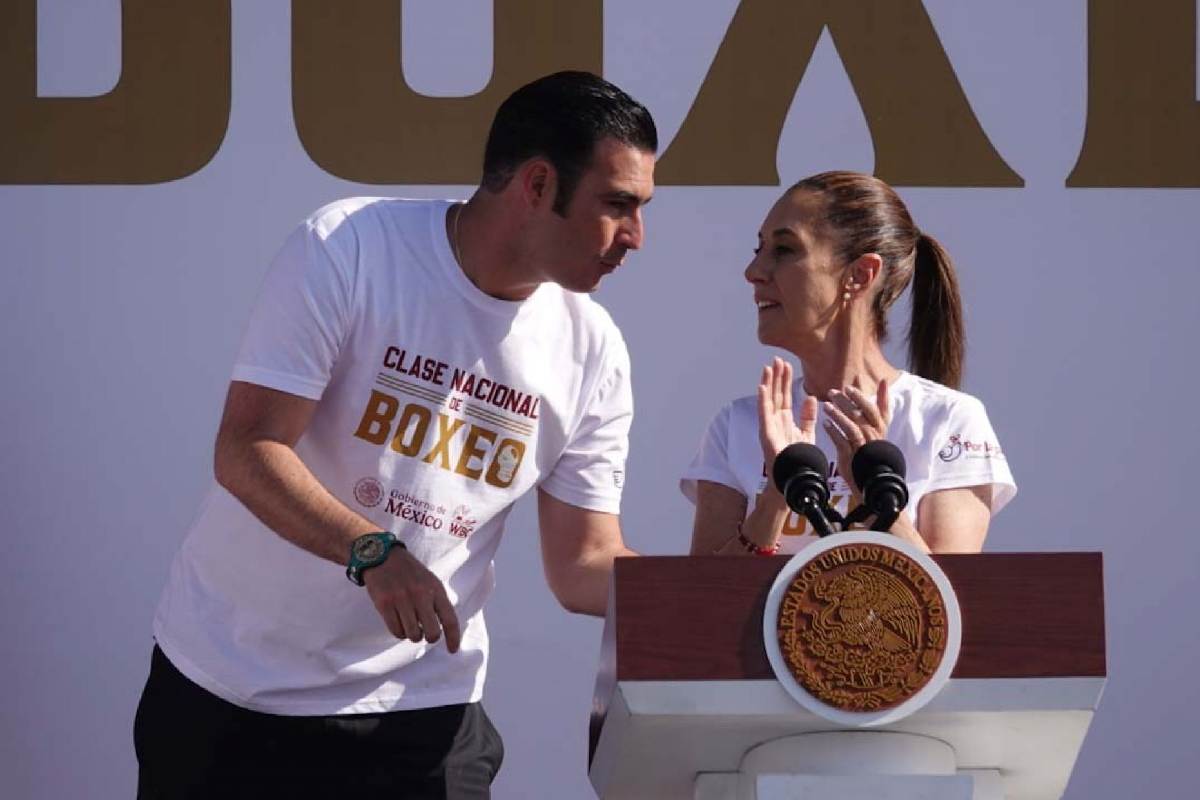 Miguel Torruco clase masiva de box