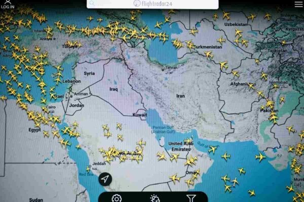La OPEP+ aumenta su producción de petróleo más de lo previsto ante la guerra en Irán