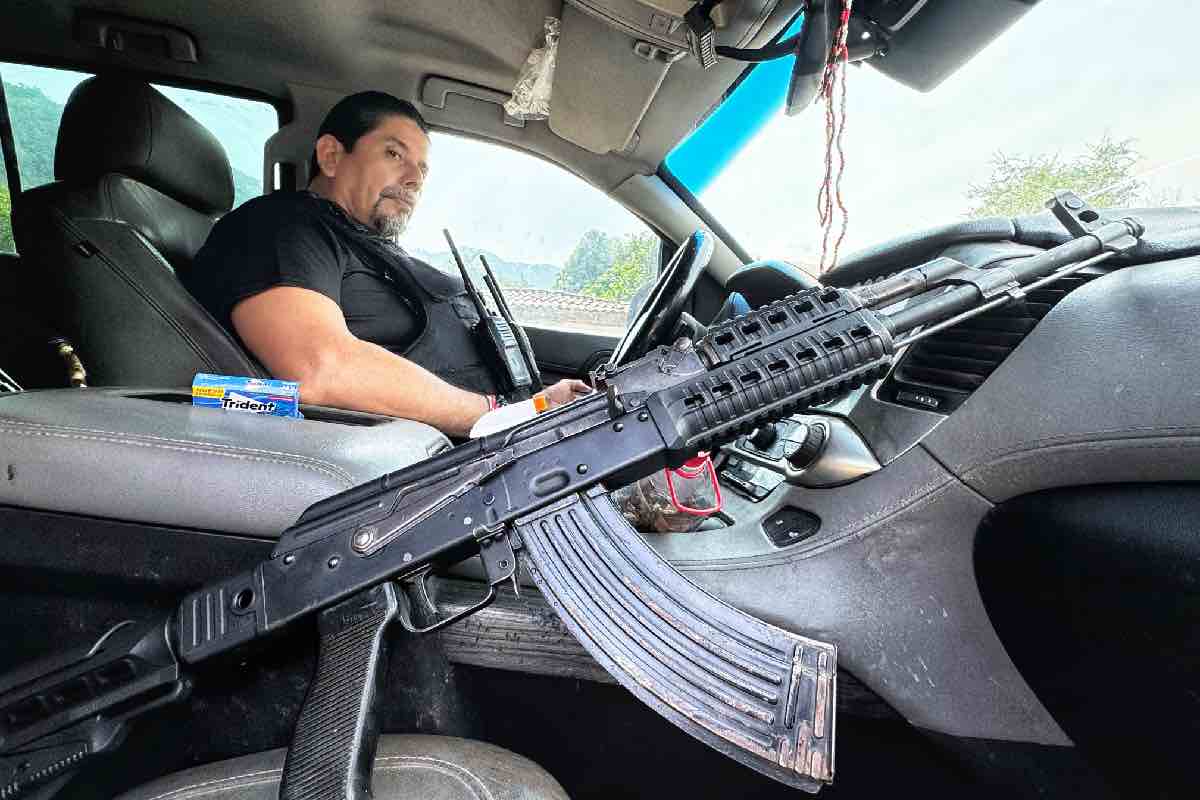 coahuayana-coche-bomba-narco-animal-politico-3