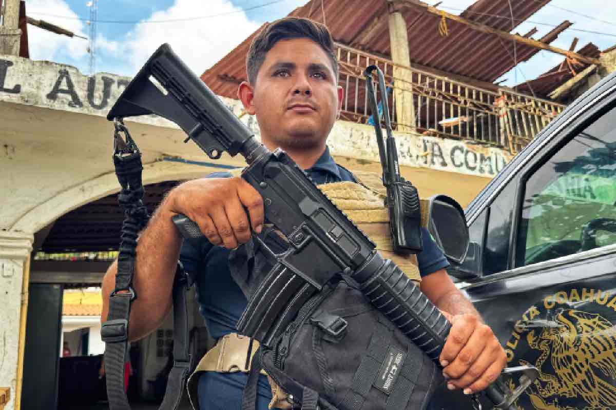 coahuayana-coche-bomba-narco-animal-politico-4