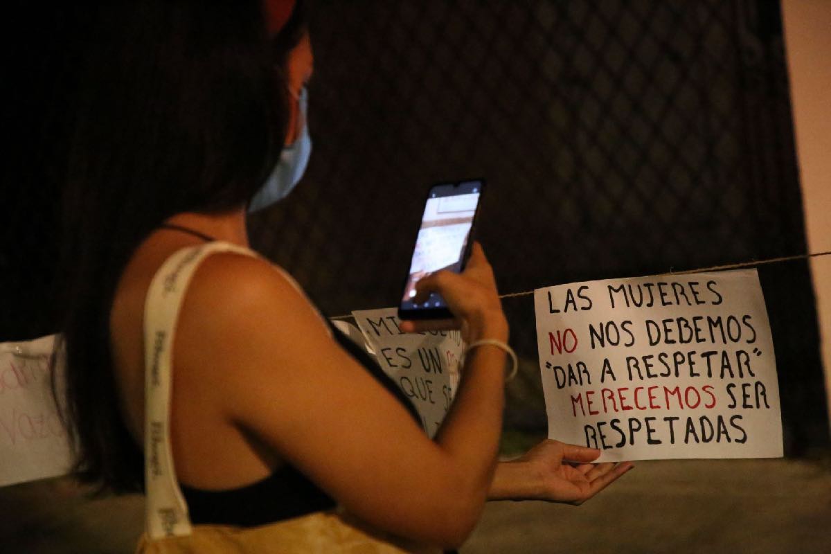 colectivo-dlr-inhabilita-miles-grupos-contenido-intimo-animal-politico-4