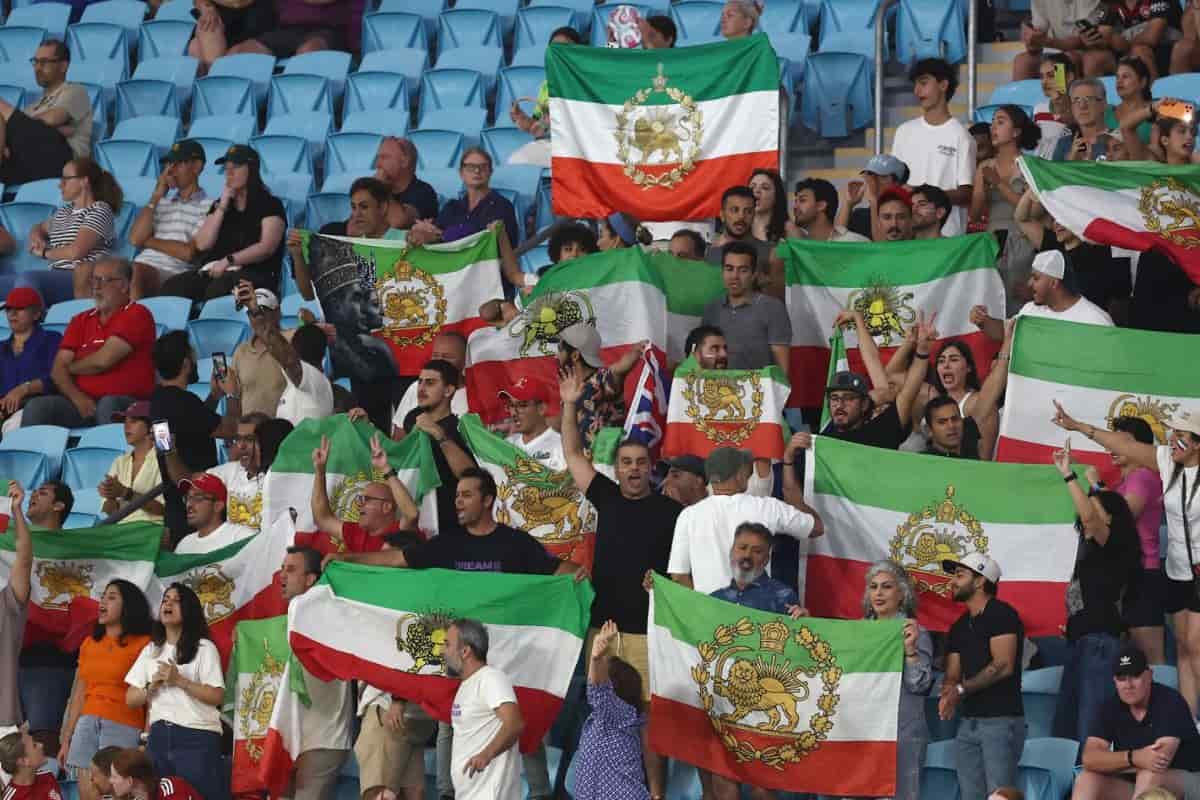 equipo femenil iran futbol himno
