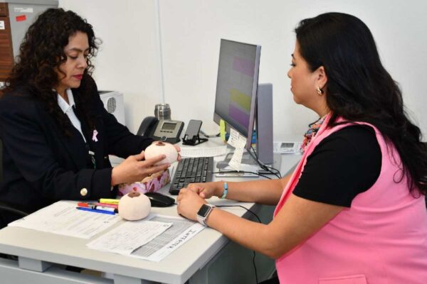 mujeres-tardan-4-anos-mas-diagnostico-correcto-brecha-salud